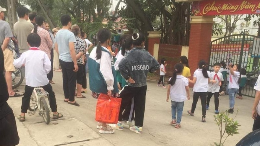 Hà Nội: Nam sinh lớp 8 bị học sinh lớp 9 đâm tử vong